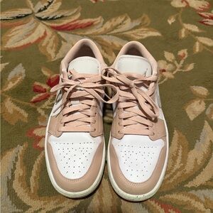Nike Women's Beige and White Sneakers